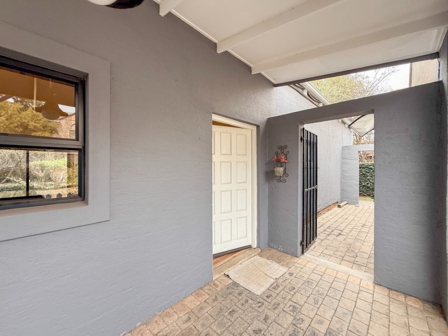 6 Bedroom Property for Sale in The Coves North West